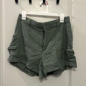 Hollister Olive Cargo Shorts for Women